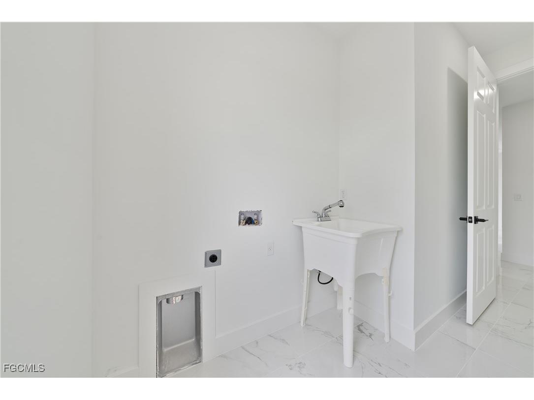 2812 72nd Street W Lehigh Acres FL 33971 2025006728 image20