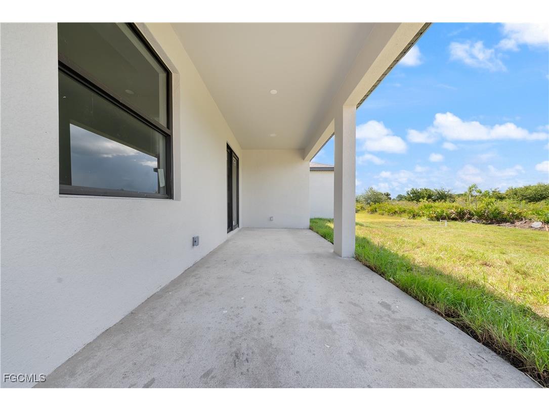 2812 72nd Street W Lehigh Acres FL 33971 2025006728 image27