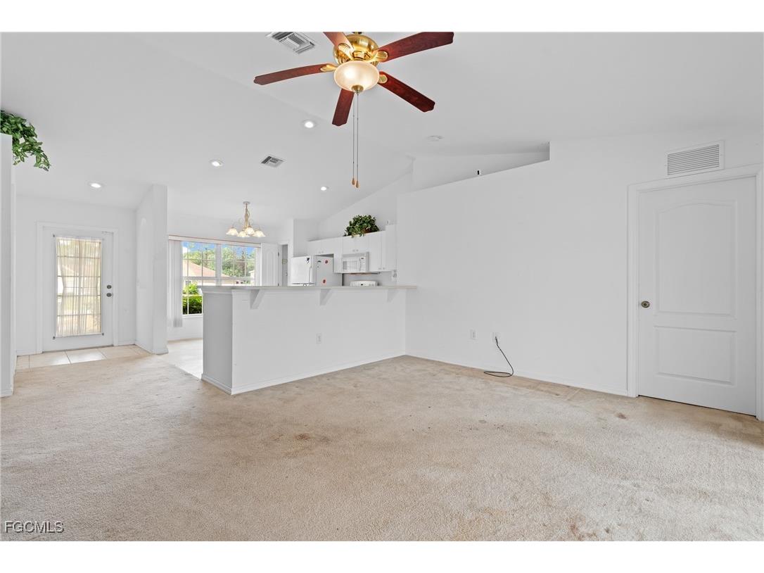2812 Beth Avenue N Lehigh Acres FL 33971 2025023102 image12