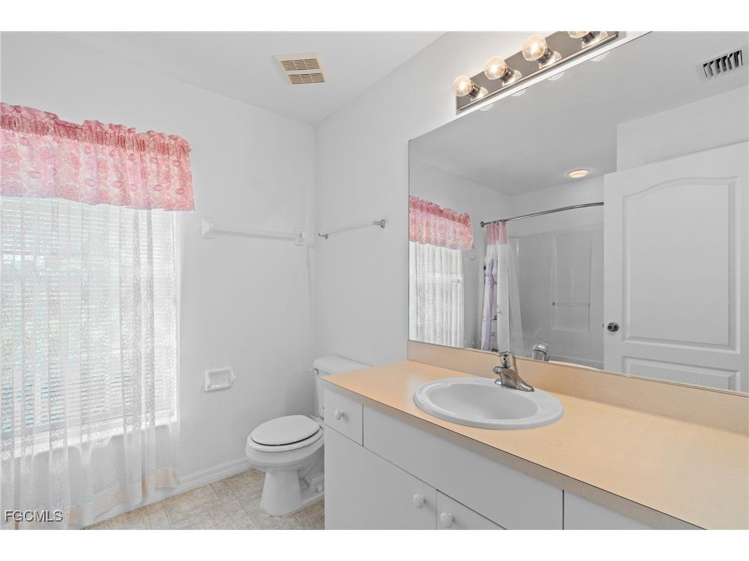 2812 Beth Avenue N Lehigh Acres FL 33971 2025023102 image23