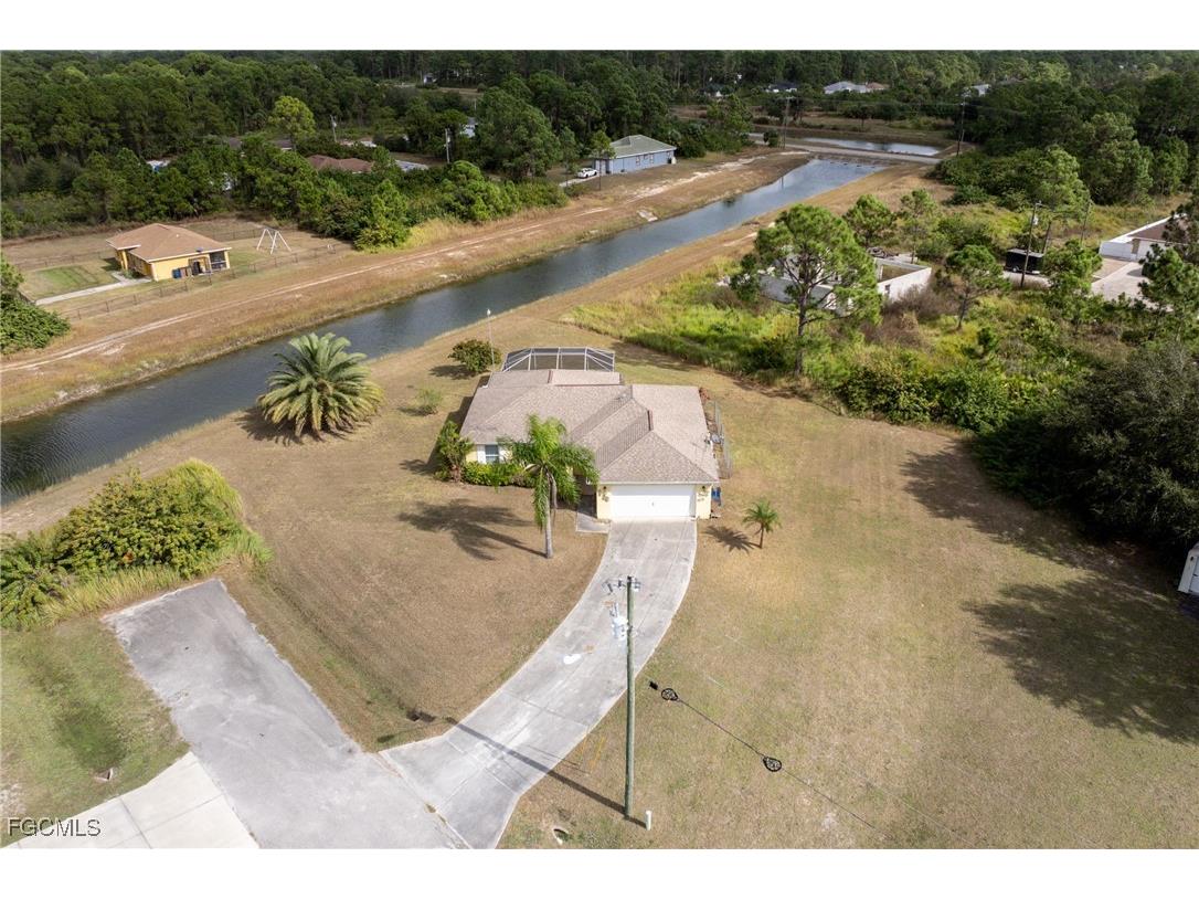2812 Beth Avenue N Lehigh Acres FL 33971 2025023102 image4