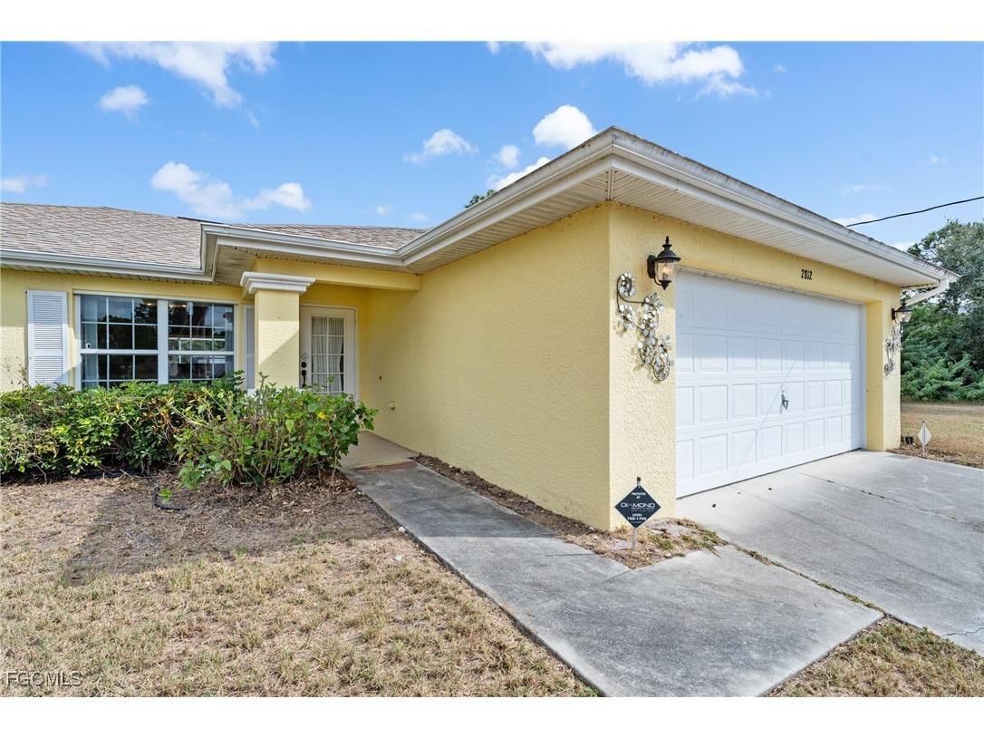 2812 Beth Avenue N Lehigh Acres FL 33971 2025023102 image5