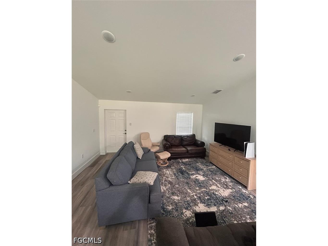 2812 NW 25th Street Cape Coral FL 33993 2026022098 image3