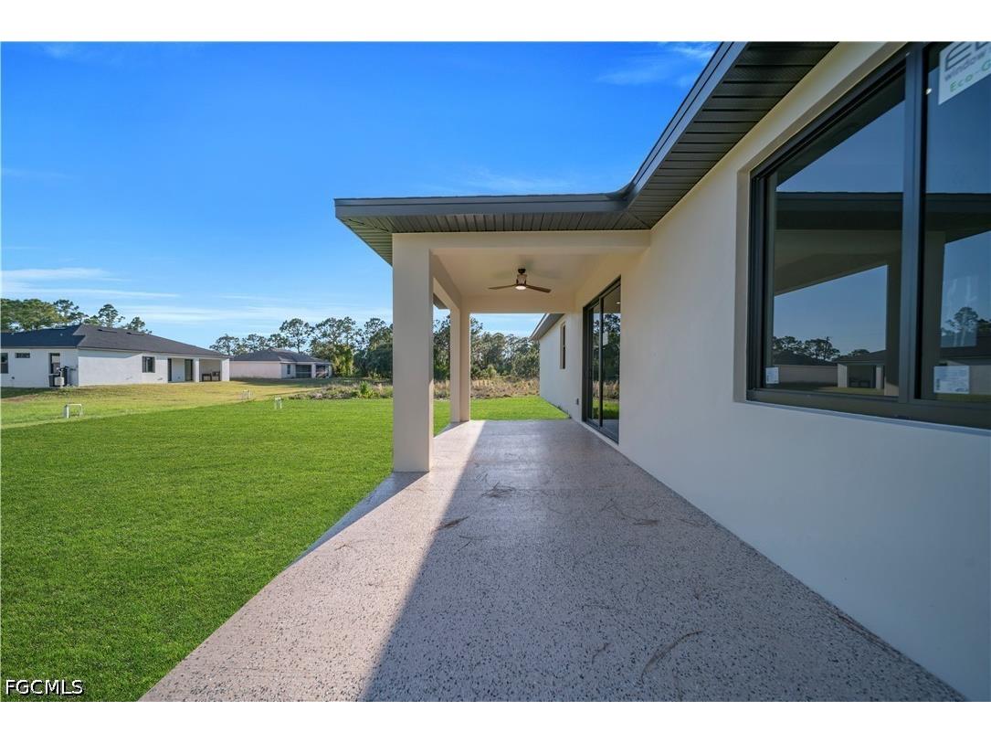 2813 40th Street W Lehigh Acres FL 33971 2026022029 image5