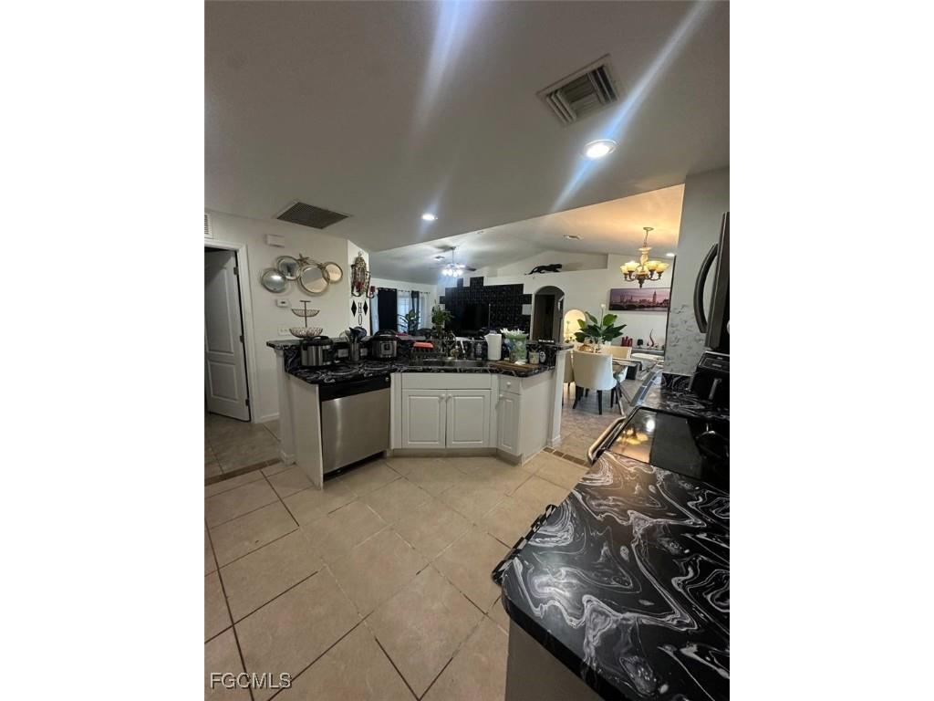 2813 52nd Street W Lehigh Acres FL 33971 2025007099 image7