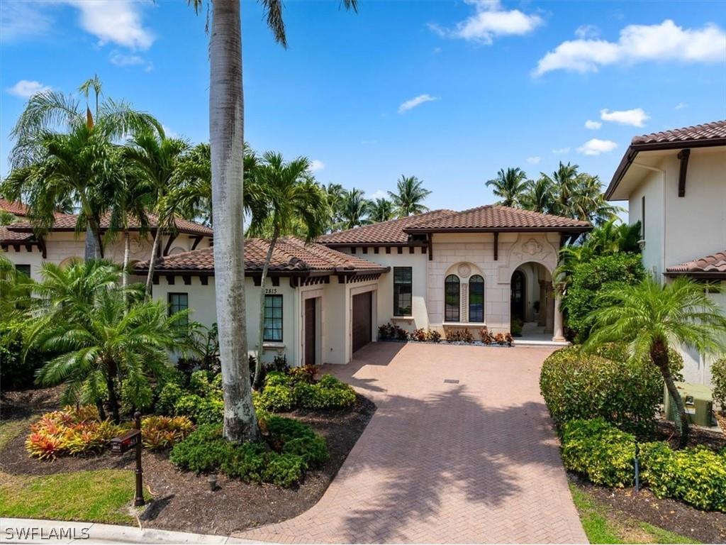 2813 Capistrano Way Naples FL 34105 224043696 image1