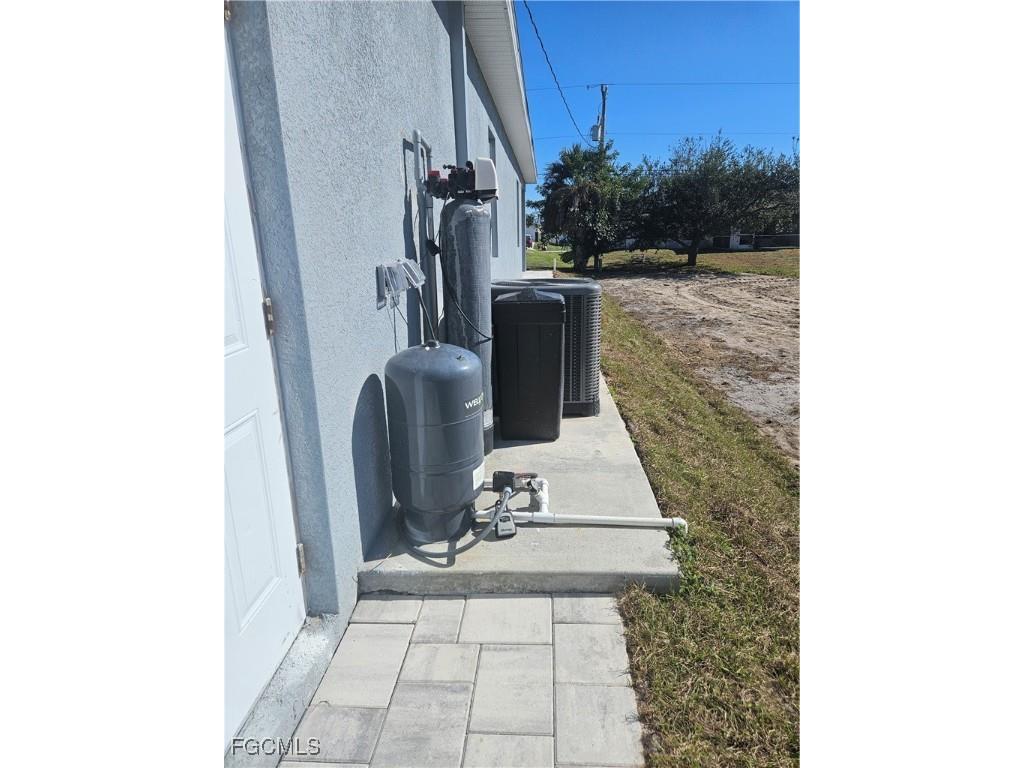 2813 NE 6th Avenue Cape Coral FL 33909 2025025530 image24