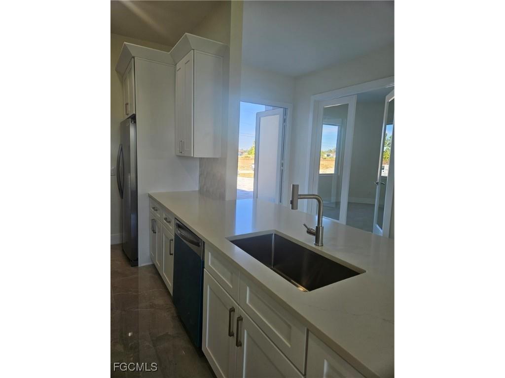 2813 NE 6th Avenue Cape Coral FL 33909 2025025530 image7