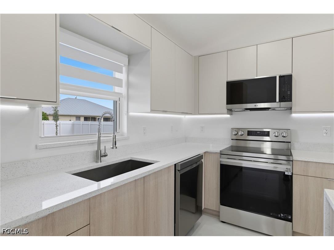 2813 NW 21st Avenue Cape Coral FL 33993 2026015690 image10