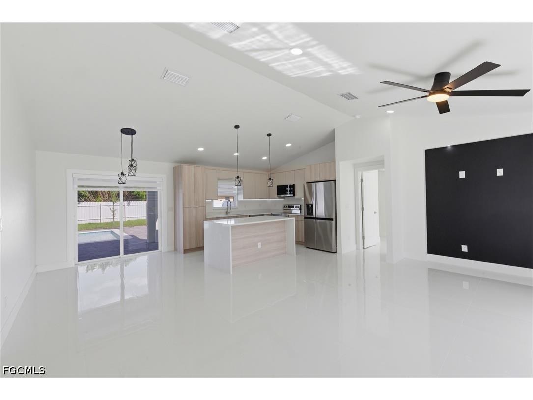 2813 NW 21st Avenue Cape Coral FL 33993 2026015690 image6