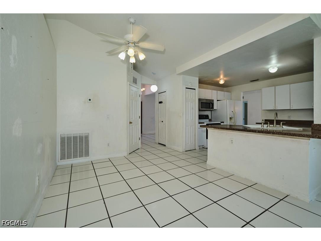 2813 SW 43rd Street Cape Coral FL 33914 2026018029 image12