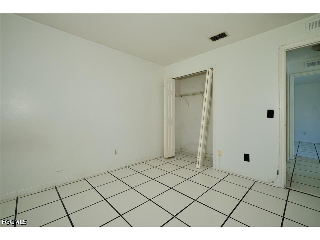 2813 SW 43rd Street Cape Coral FL 33914 2026018029 image18