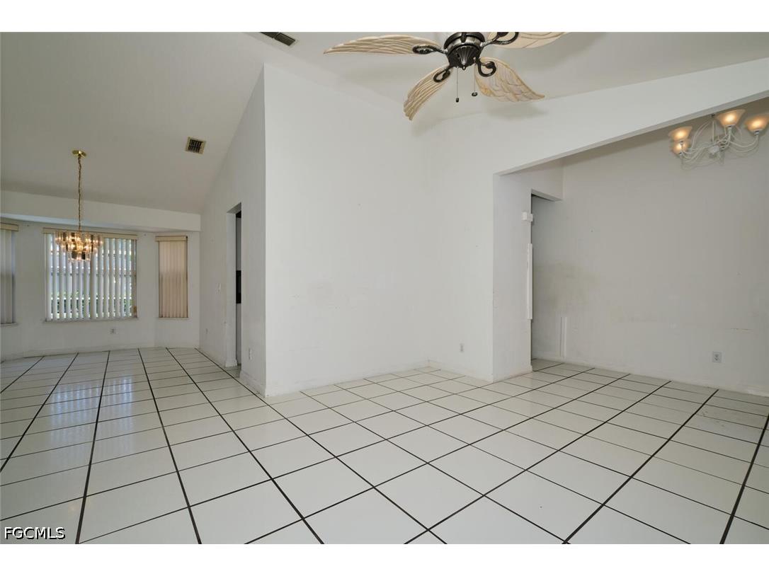 2813 SW 43rd Street Cape Coral FL 33914 2026018029 image6