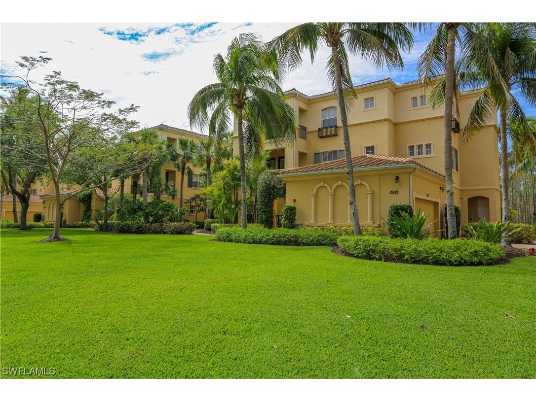 2813 Tiburon Boulevard E #3-102 Naples FL 34109 223020025 image1