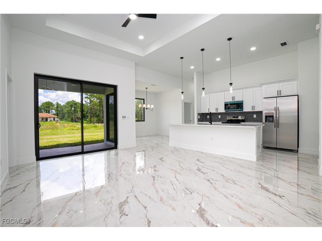 2814 39th Street W Lehigh Acres FL 33971 2025003706 image5