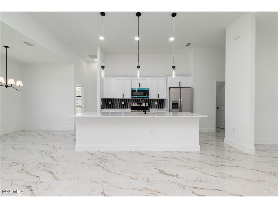 2814 39th Street W Lehigh Acres FL 33971 2025003706 image9