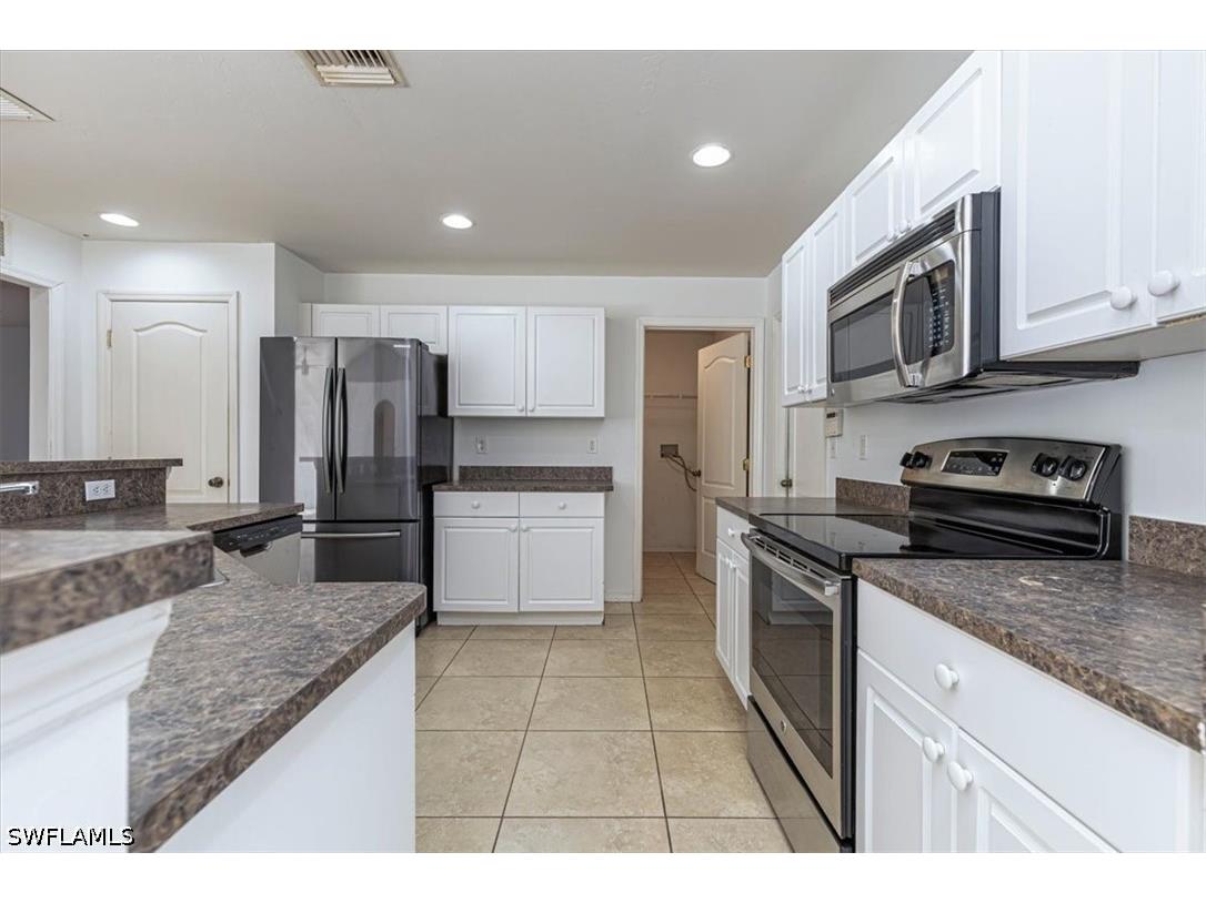 2814 Cerito Avenue N Lehigh Acres FL 33971 226013952 image7