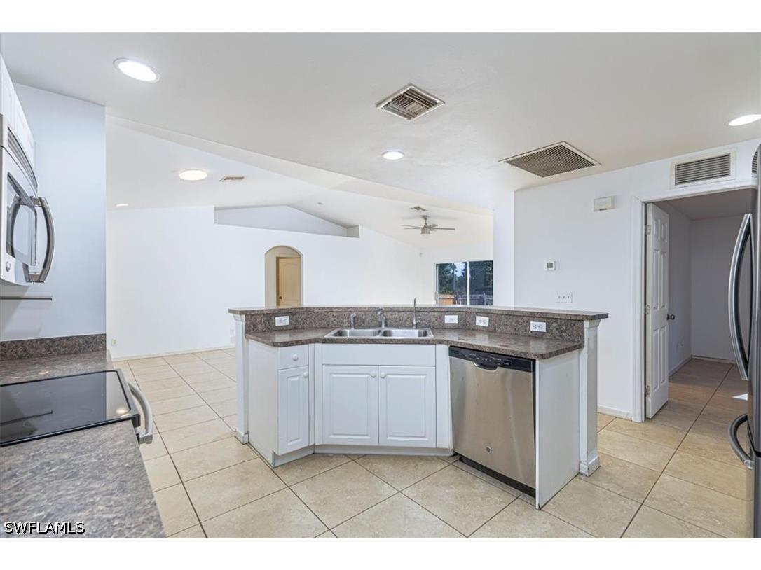 2814 Cerito Avenue N Lehigh Acres FL 33971 226013952 image8