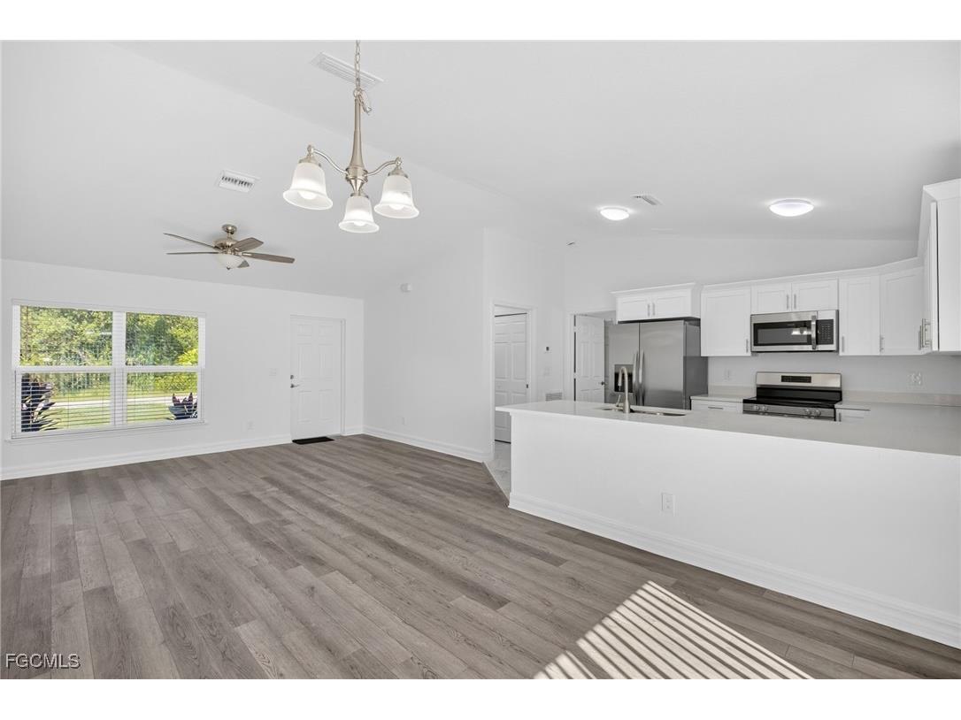 2814 NW 28th Avenue Cape Coral FL 33993 2025020782 image2