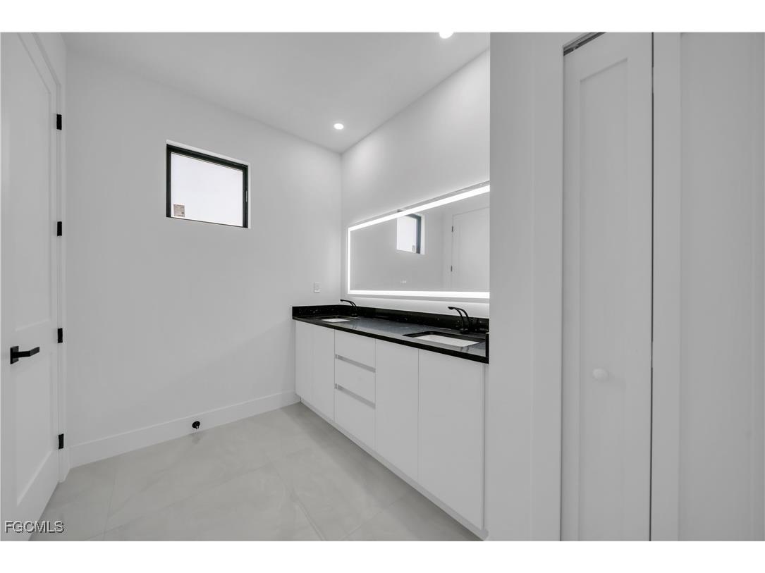 2815 44th Street W Lehigh Acres FL 33971 2025020875 image19