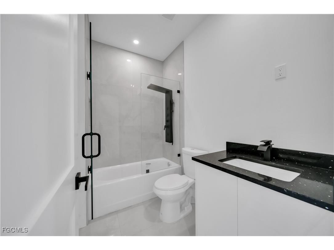 2815 44th Street W Lehigh Acres FL 33971 2025020875 image20