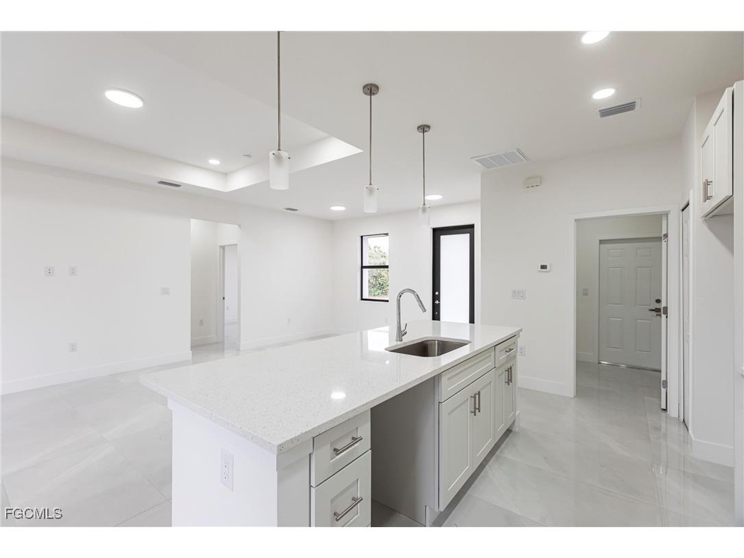  Lehigh Acres FL 33971 2025014920 image16