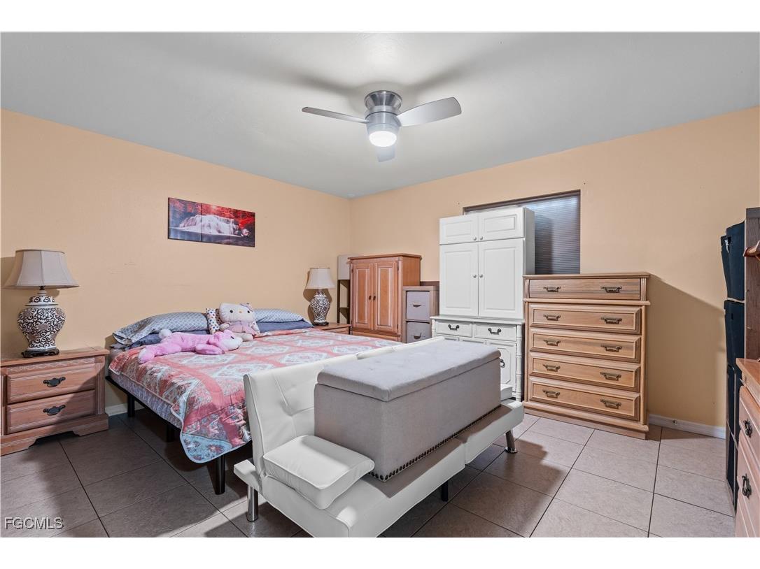 2816 NE 5th Place Cape Coral FL 33909 2025006493 image18