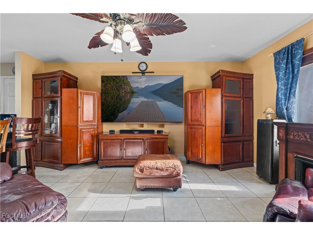 2816 NE 5th Place Cape Coral FL 33909 2025006493 image9