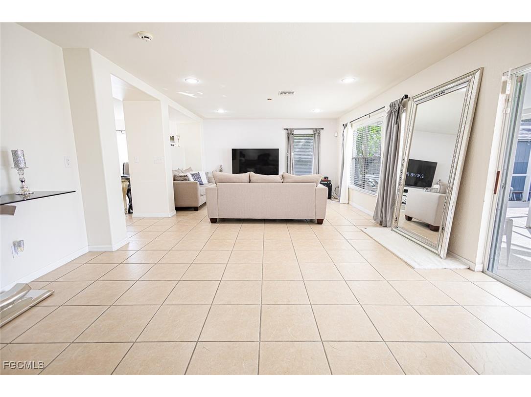 2816 NE 6th Place Cape Coral FL 33909 2025006226 image12