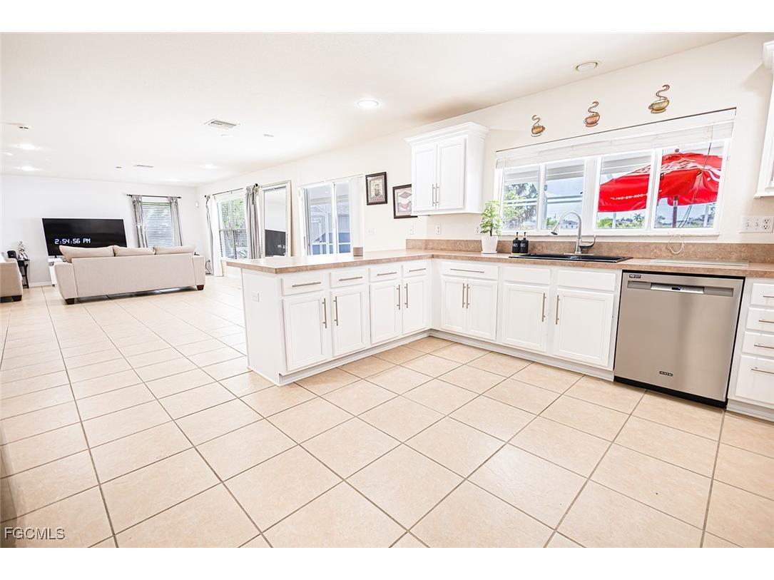 2816 NE 6th Place Cape Coral FL 33909 2025006226 image16