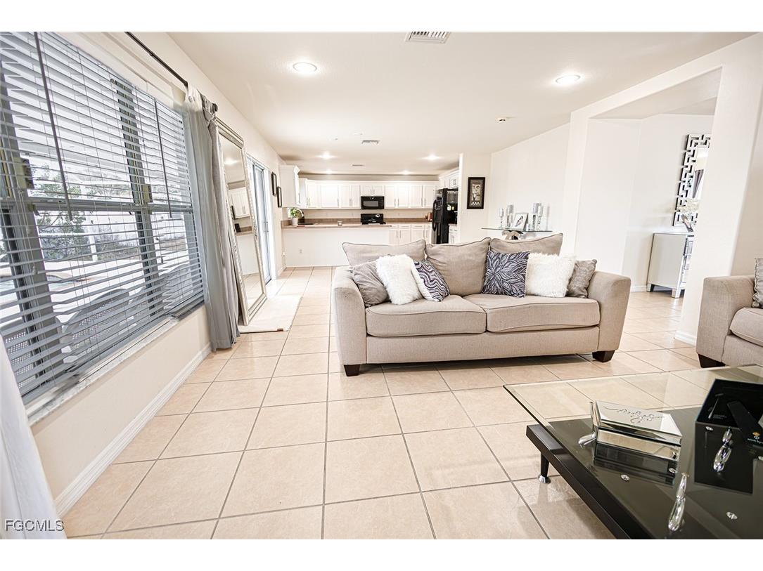 2816 NE 6th Place Cape Coral FL 33909 2025006226 image9