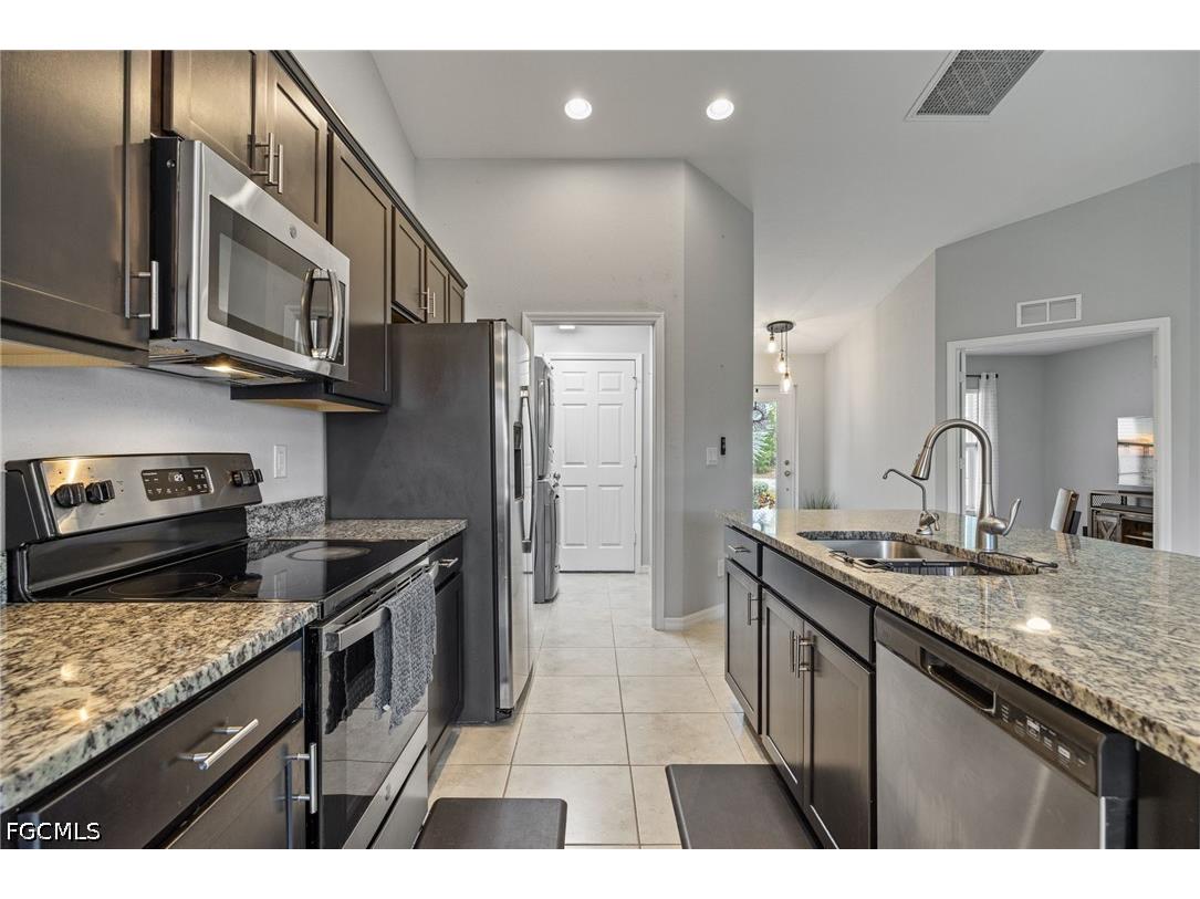 2816 NW 27th Street Cape Coral FL 33993 2026024580 image11