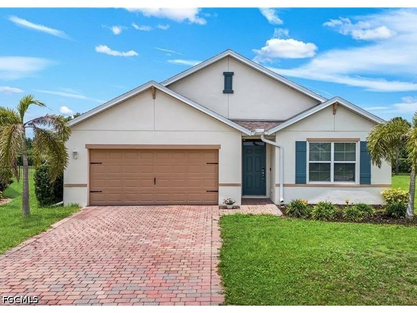 2816 Zaragoza Court Cape Coral FL 33909 2026026185 image1