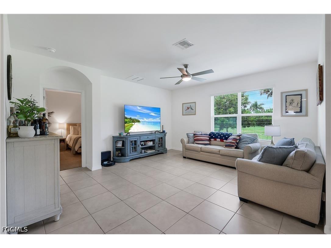 2816 Zaragoza Court Cape Coral FL 33909 2026026185 image13