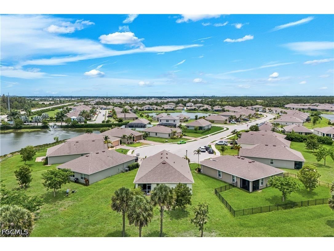2816 Zaragoza Court Cape Coral FL 33909 2026026185 image3