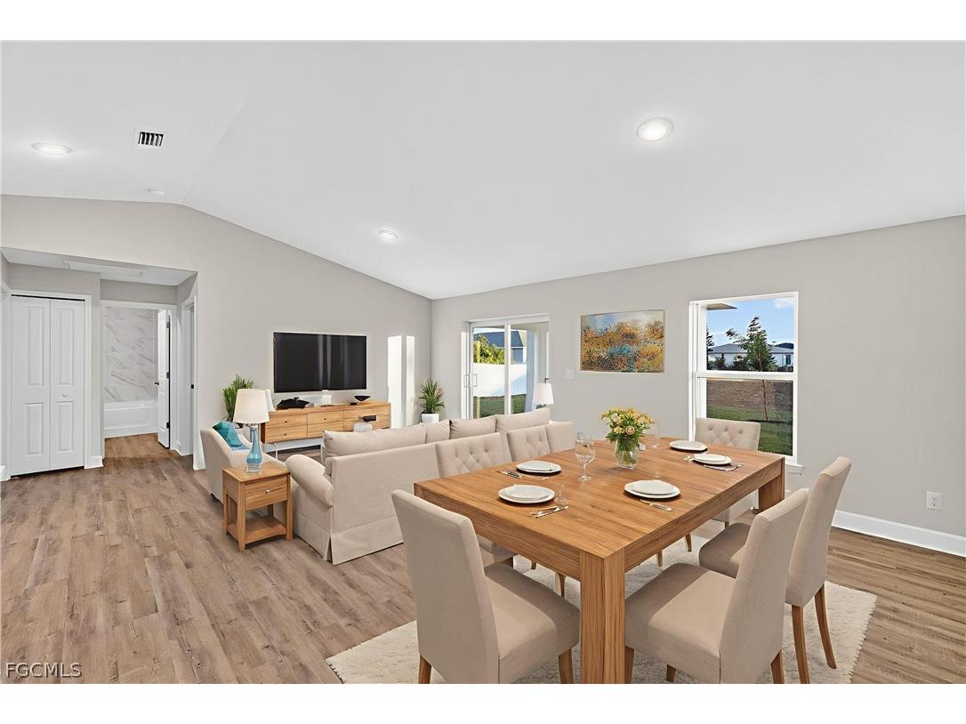 2817 NW 20th Avenue Cape Coral FL 33993 2026008281 image1