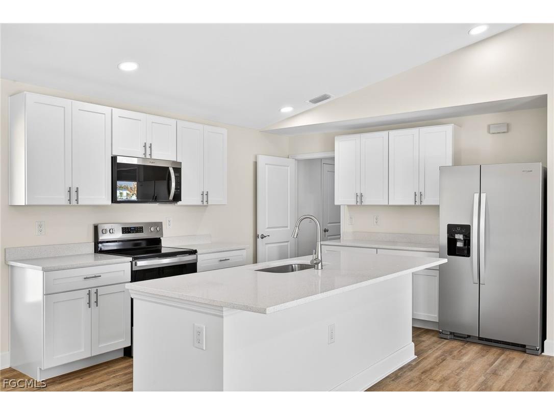 2817 NW 20th Avenue Cape Coral FL 33993 2026008281 image3