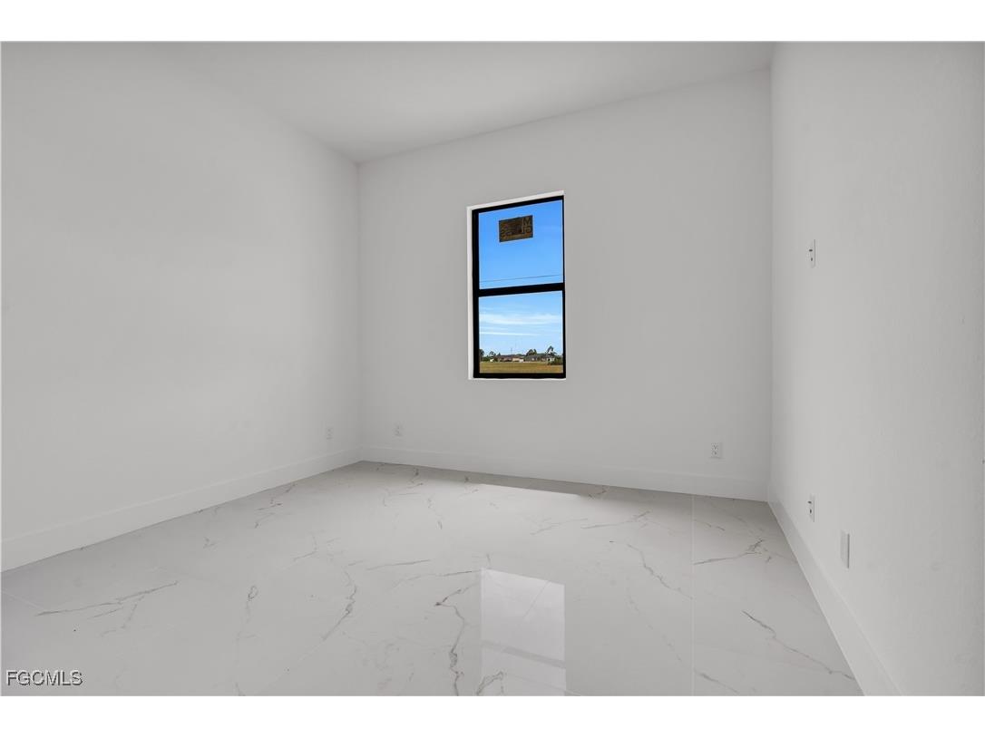 2817 NW 2nd Street Cape Coral FL 33993 2025010443 image19