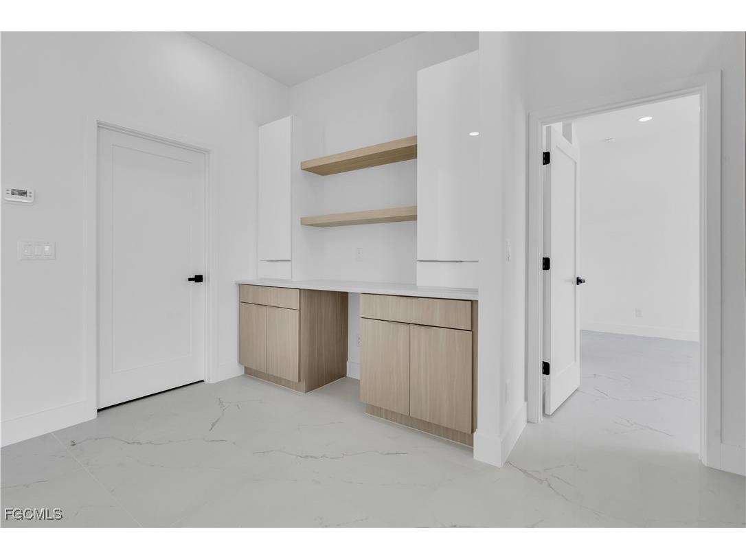 2817 NW 2nd Street Cape Coral FL 33993 2025010443 image5