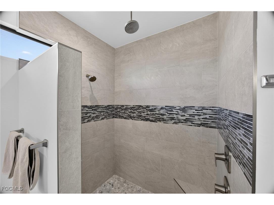 2817 NW 41st Avenue Cape Coral FL 33993 2025025235 image18