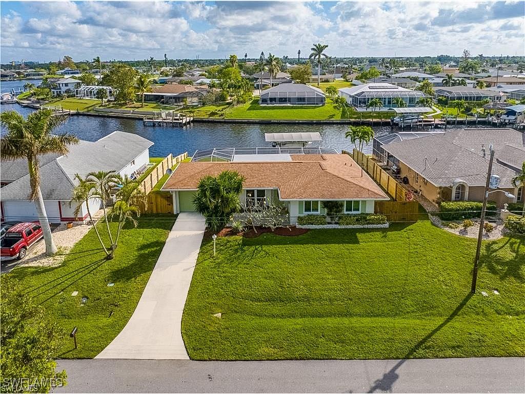2817 SE 10th Avenue Cape Coral FL 33904 224091772 image1