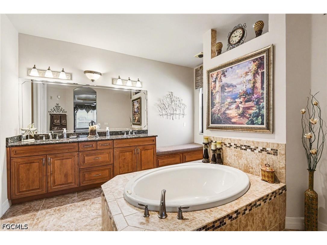 2817 SW 39th Street Cape Coral FL 33914 2026020124 image13