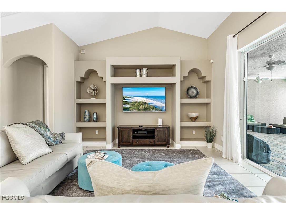 2817 SW 42nd Lane Cape Coral FL 33914 2025002795 image25