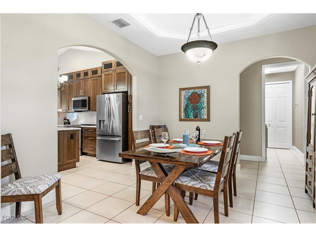 2817 SW 42nd Lane Cape Coral FL 33914 2025002795 image6