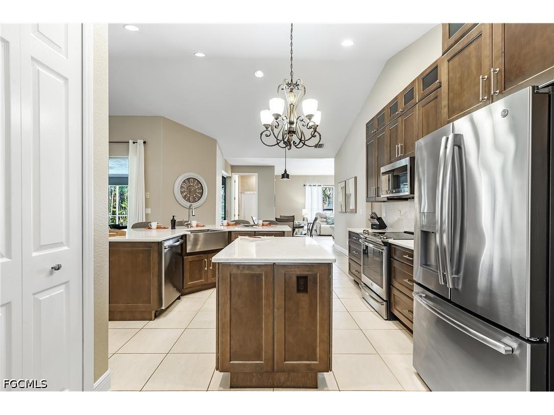 2817 SW 42nd Lane Cape Coral FL 33914 2026027037 image5