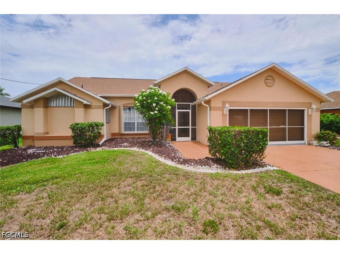 2817 SW 43rd Street Cape Coral FL 33914 2026025338 image1