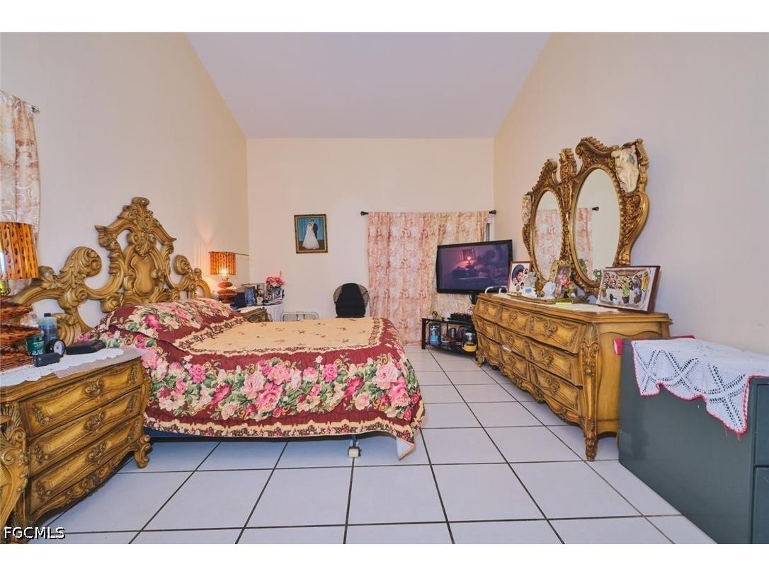 2817 SW 43rd Street Cape Coral FL 33914 2026025338 image10