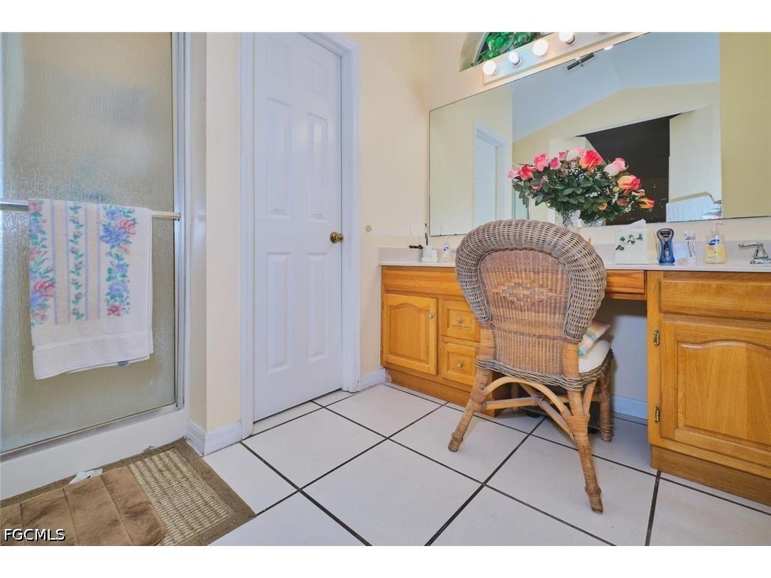 2817 SW 43rd Street Cape Coral FL 33914 2026025338 image13