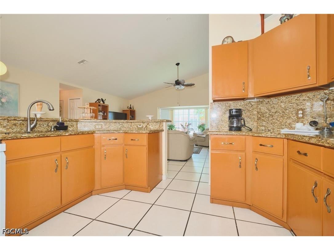 2817 SW 43rd Street Cape Coral FL 33914 2026025338 image4