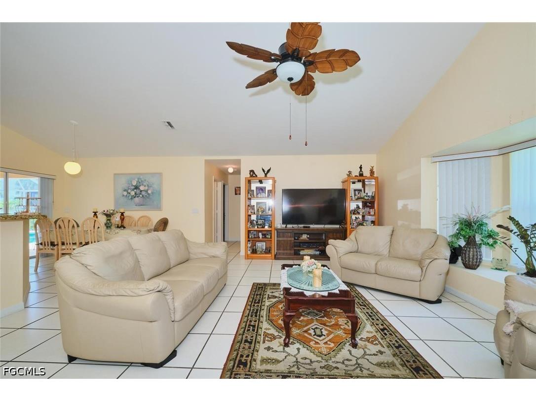 2817 SW 43rd Street Cape Coral FL 33914 2026025338 image9